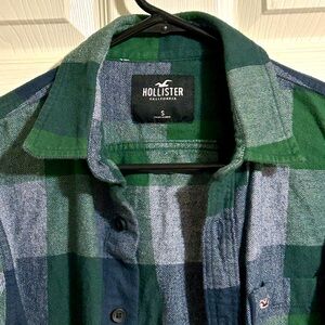 Hollister Flannel - Men's Size S - Green Long Sleeve Plaid Button Up Shirt